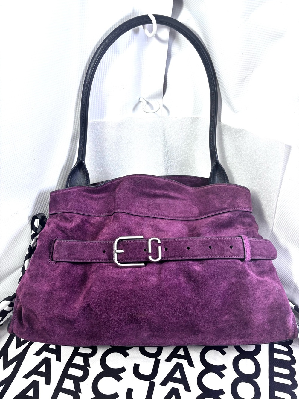 Marc Jacob’s The Dakota LG Shoulder Bag. Dark Plum.